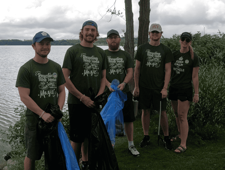 Busch Systems beach cleanup